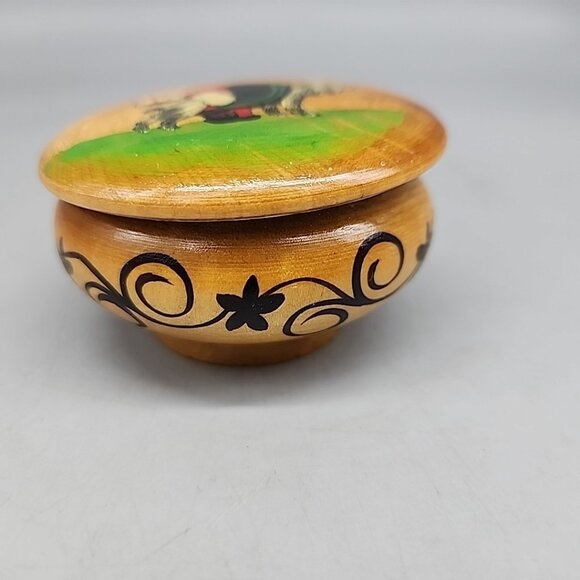 Vintage Hand Crafted 1.5x2.5" Round Wood Norwegian Trinket Jewelry Box Milk Goat - Picture 2 of 6